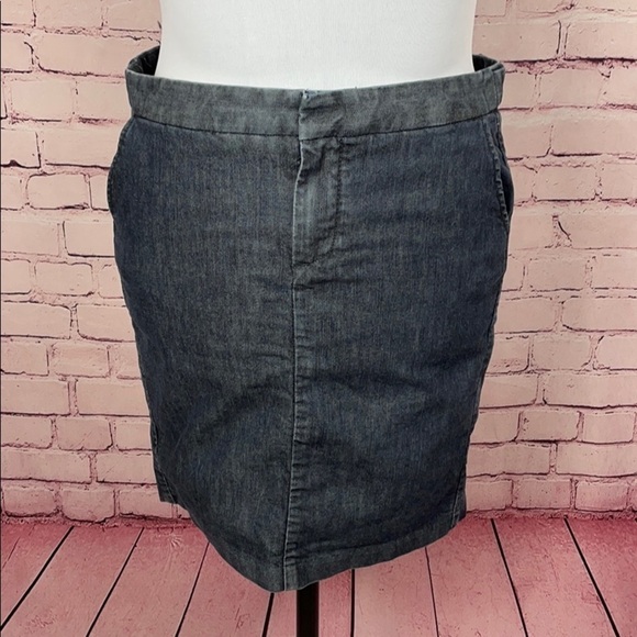 GAP Dresses & Skirts - GAP Skirt Size 10